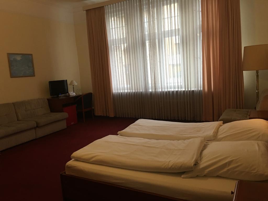Kurfuerst Am Kurfuerstendamm Berlim Quarto foto