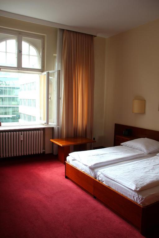 Kurfuerst Am Kurfuerstendamm Berlim Quarto foto